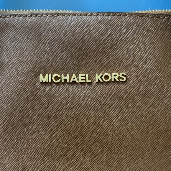 Michael Kors Tan Leather Tote Bag - Picture 2 of 9